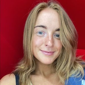 Meet your Posher, Leona